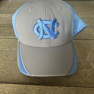 Top Of The World North Carolina Tarheels UNC Chapel Cap Hat Memory Fit L/XL NWT